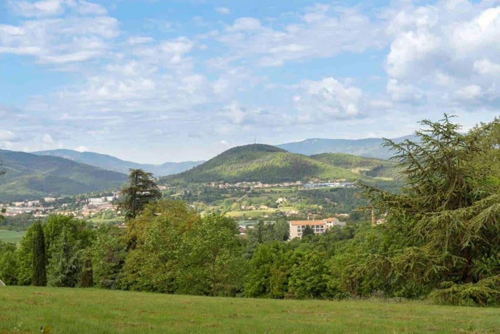 Agreable Maison De Village Avec Balcon Roiffieux Esterno foto